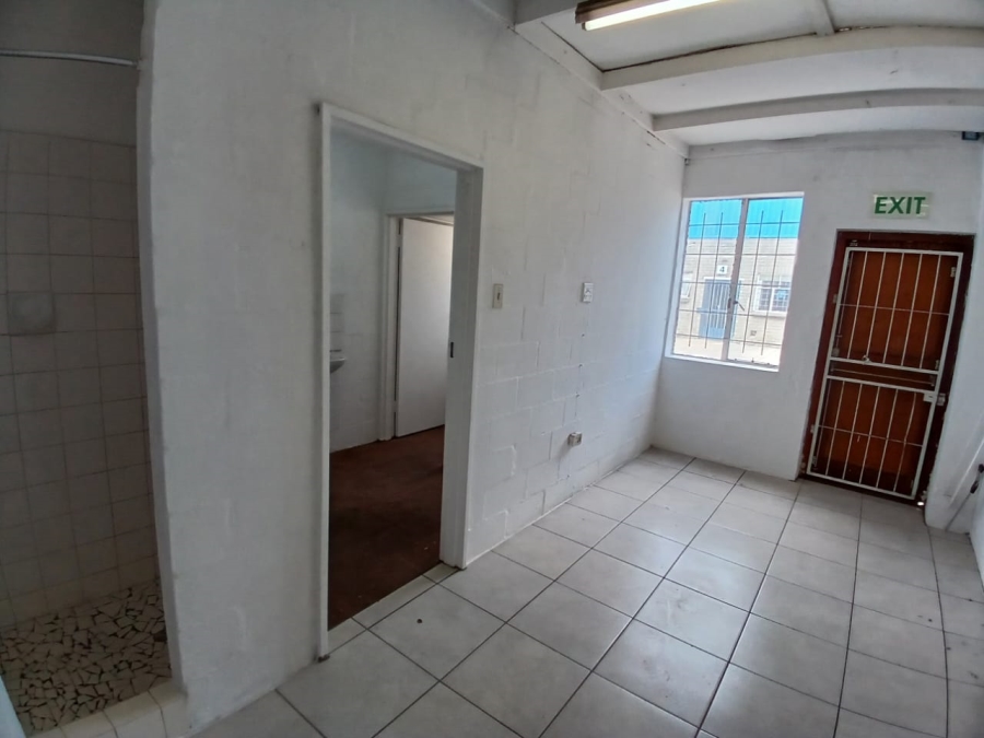 To Let commercial Property for Rent in Montague Gardens Western Cape